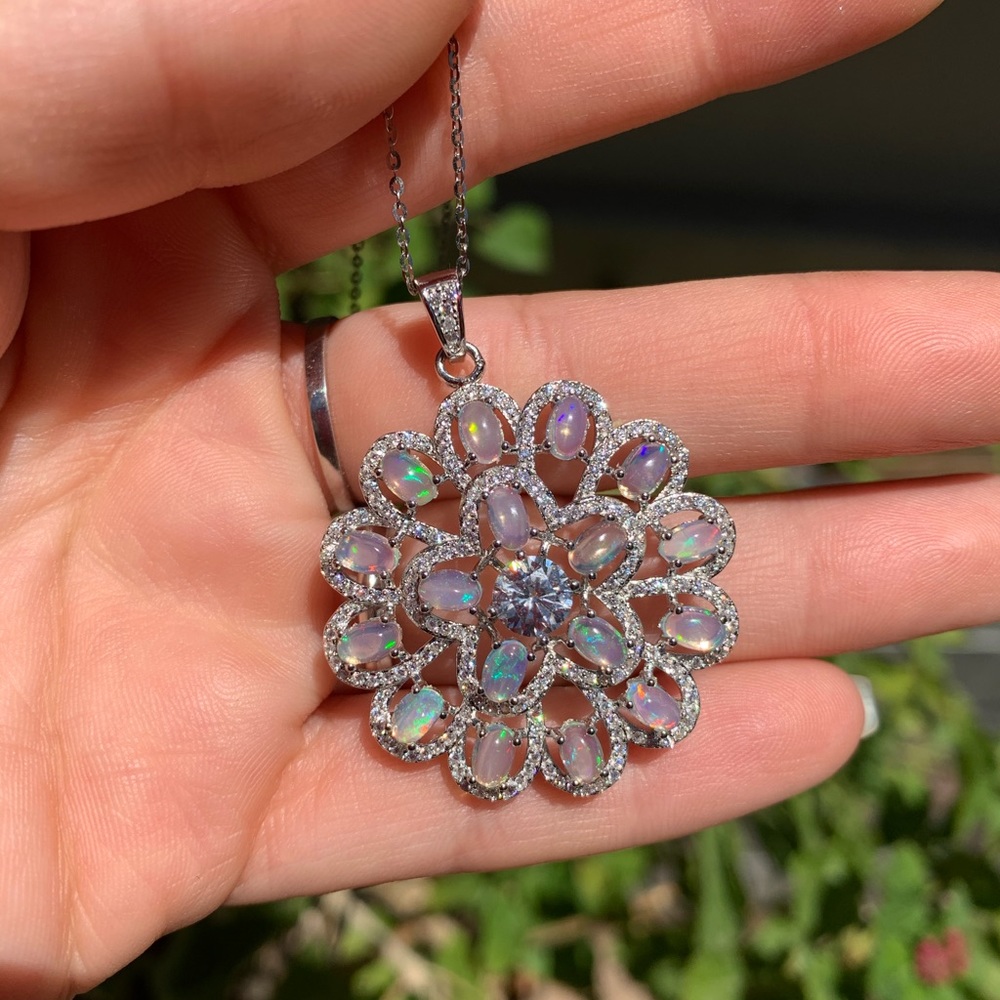 17 Natural opal necklace